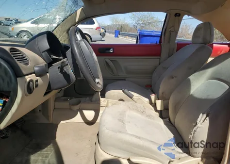 1998 Volkswagen New Beetle Tdi z USA, uszkodzony, nr VIN 3VWBF61C2WM029649